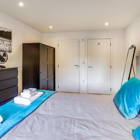 Exceptionally Spacious Central Canterbury Home Kültér fotó